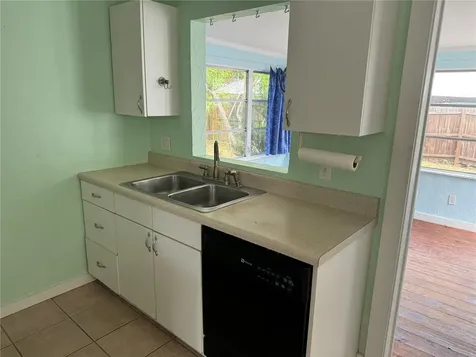 2391 10th Street Sarasota FL 34237