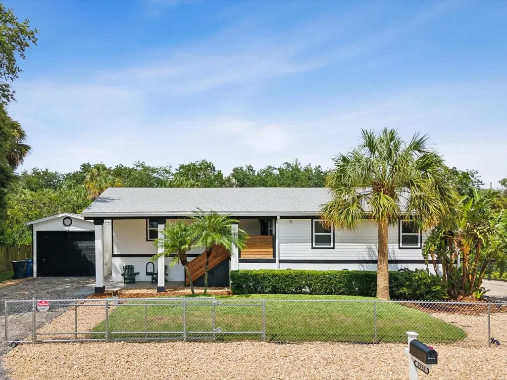 9913 Alavista Drive Gibsonton FL 33534