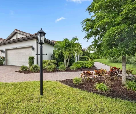 6304 Plateau Court Bradenton FL 34203