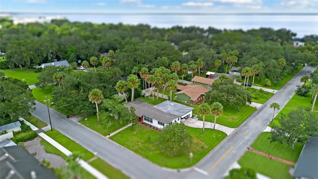 1706 E 2nd Street Sanford FL 32771