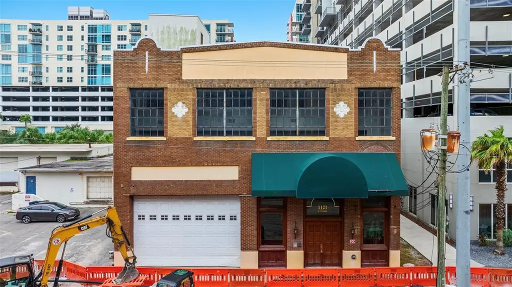 1121 E Twiggs Street Tampa FL 33602