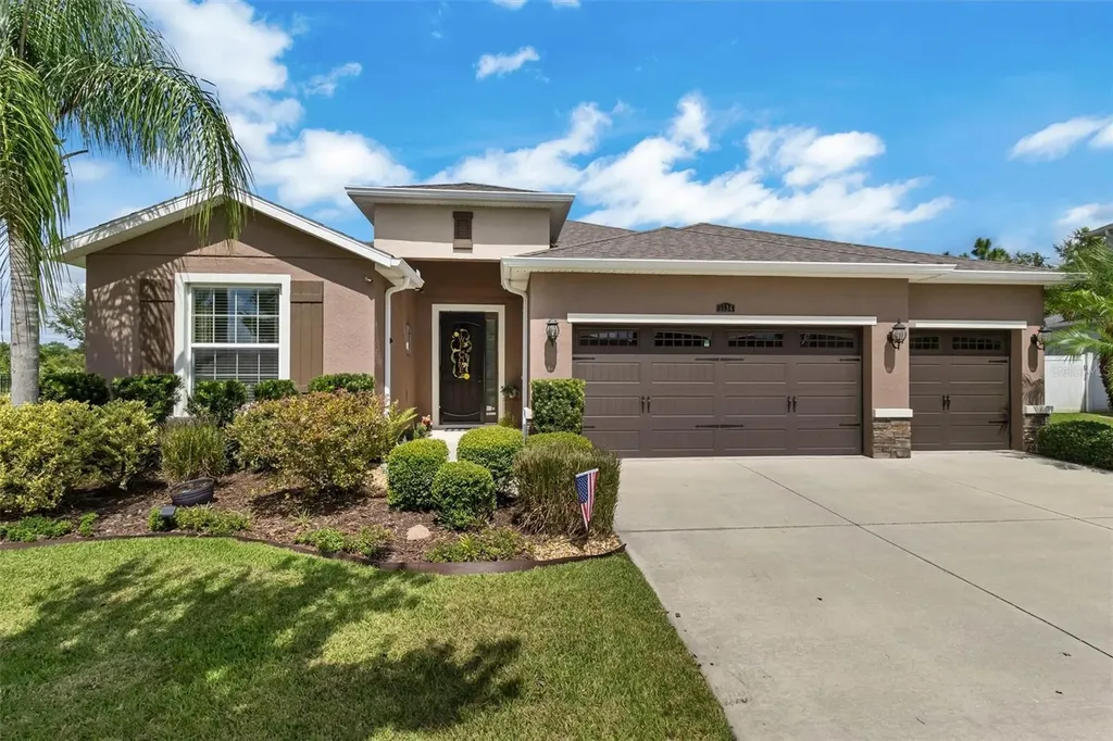 5534 Fisher Glen Loop Wesley Chapel FL 33545