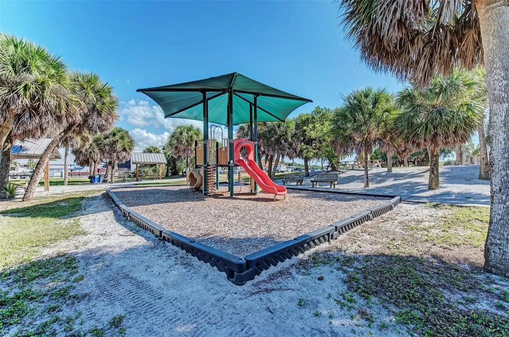 105 Dartmouth Road Venice FL 34293
