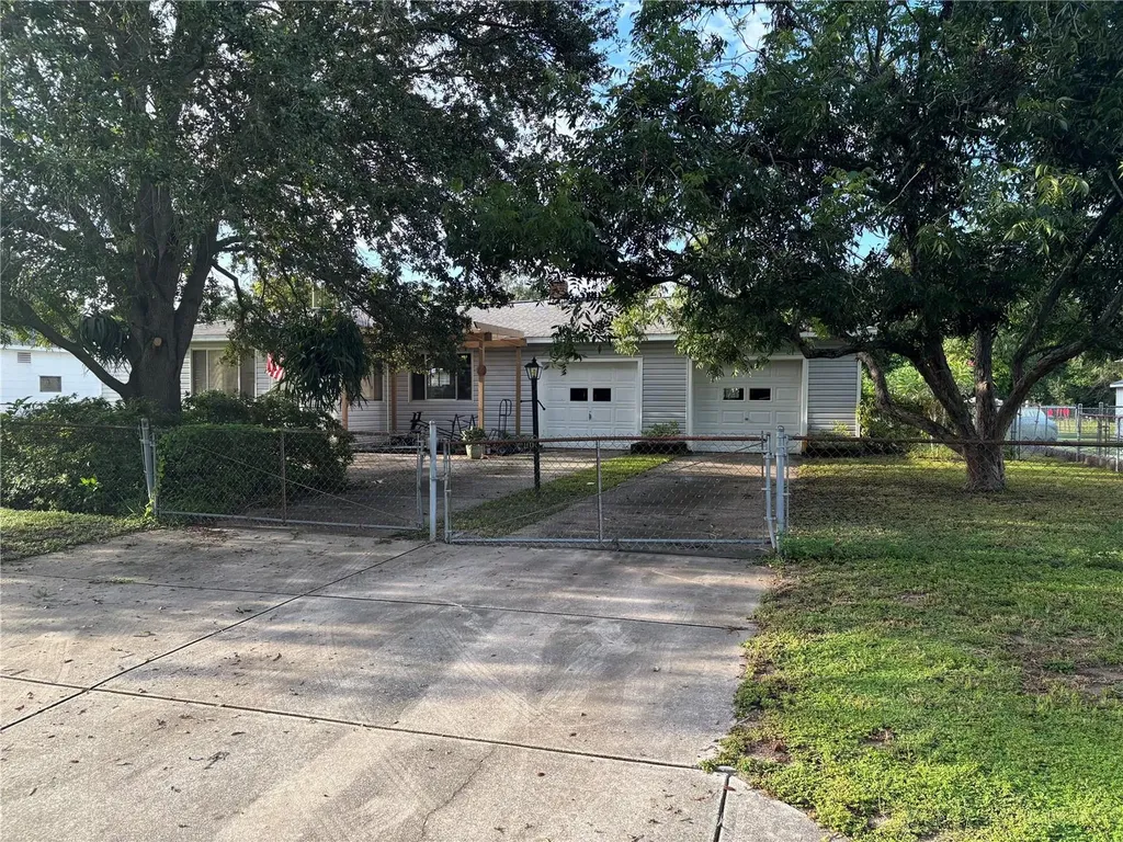 5280 43rd Avenue N St Petersburg FL 33709