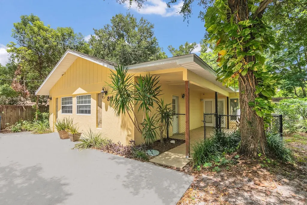 811 E Plymouth Avenue Deland FL 32724