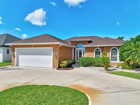 8 Cleveland Court Palm Coast FL 32137