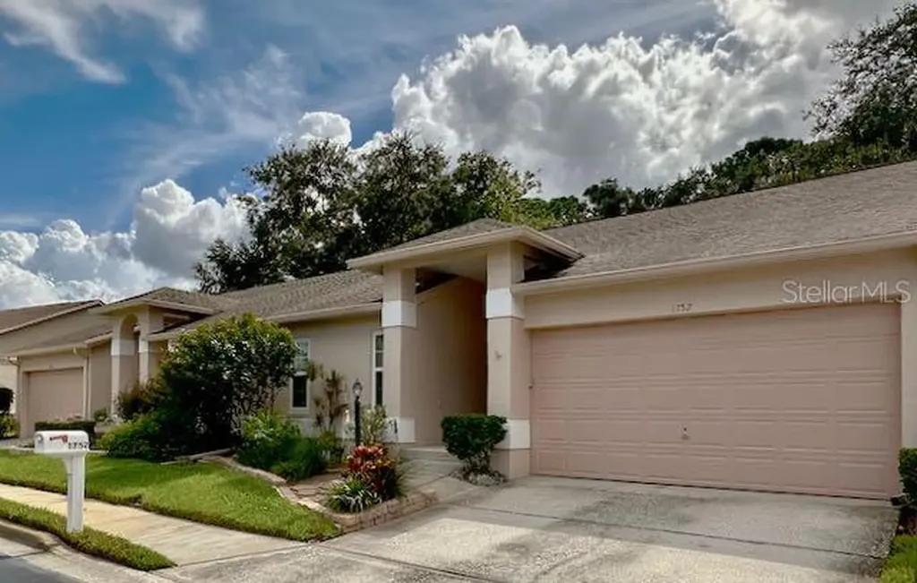 1752 Highland Club Court Palm Harbor FL 34684