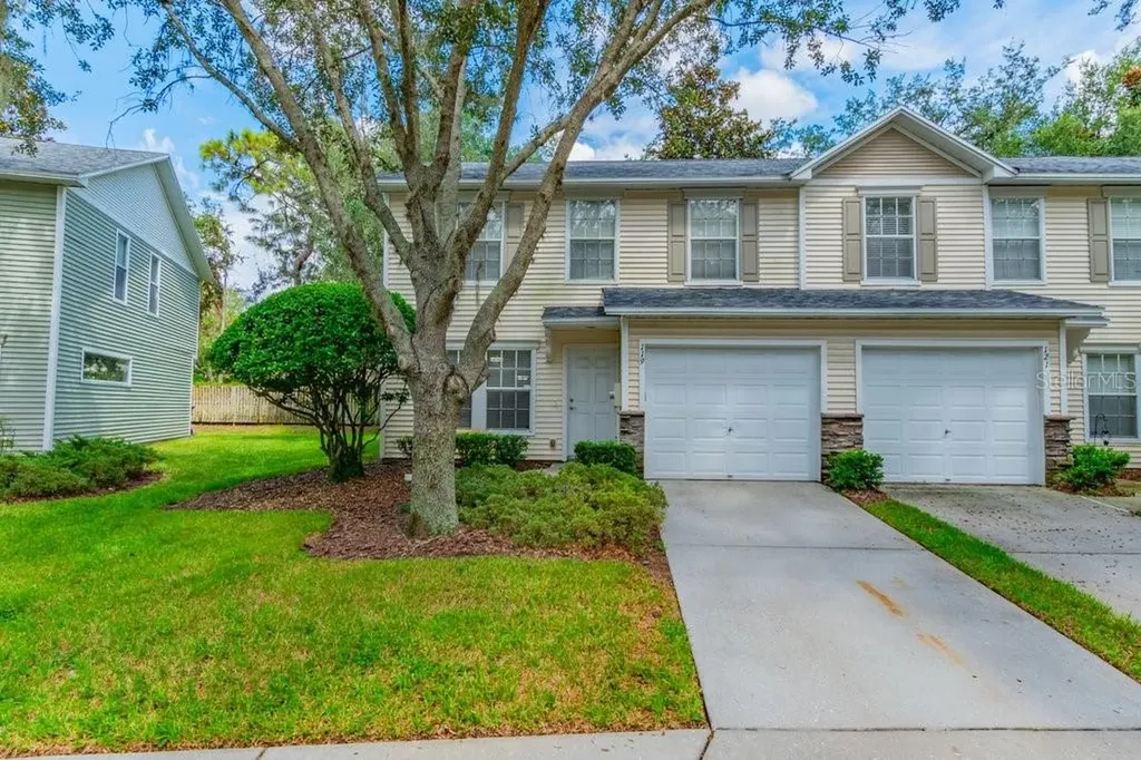 119 Woodknoll Place Valrico FL 33594