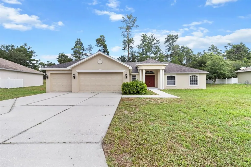 35 Grass Street Homosassa FL 34446