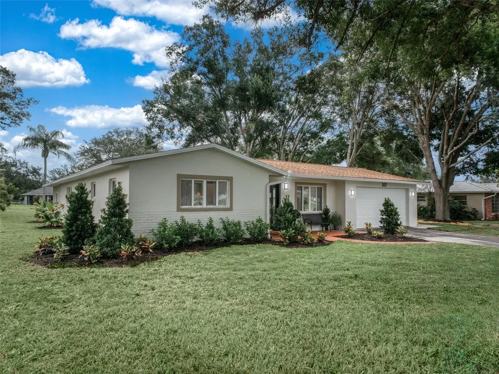 317 Blossom Drive Sebring FL 33876