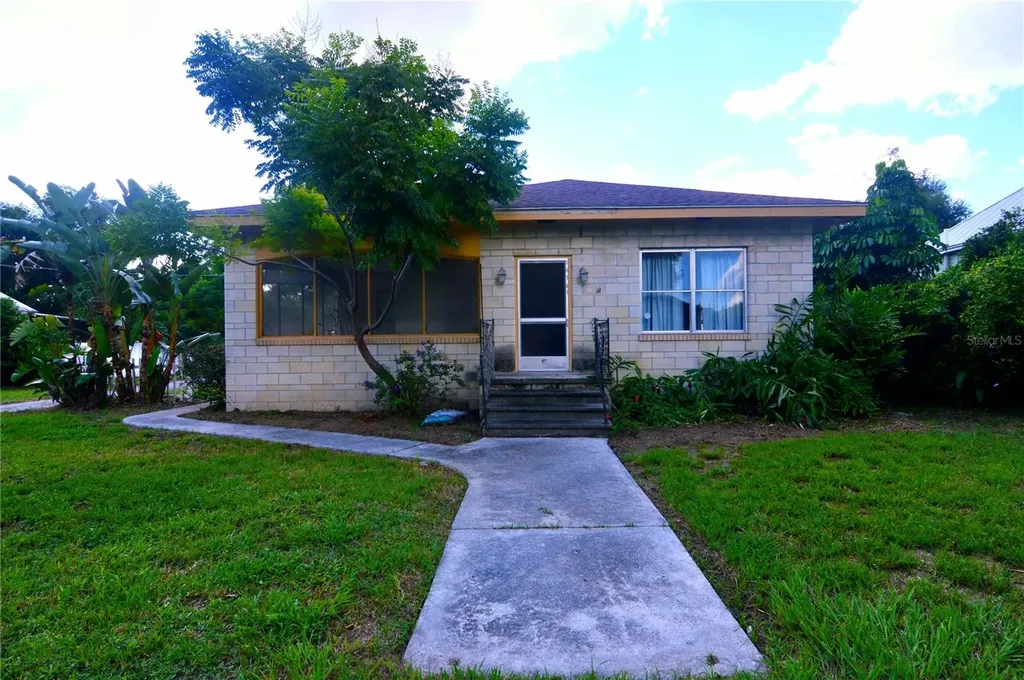 14141 11th Street Dade City FL 33525