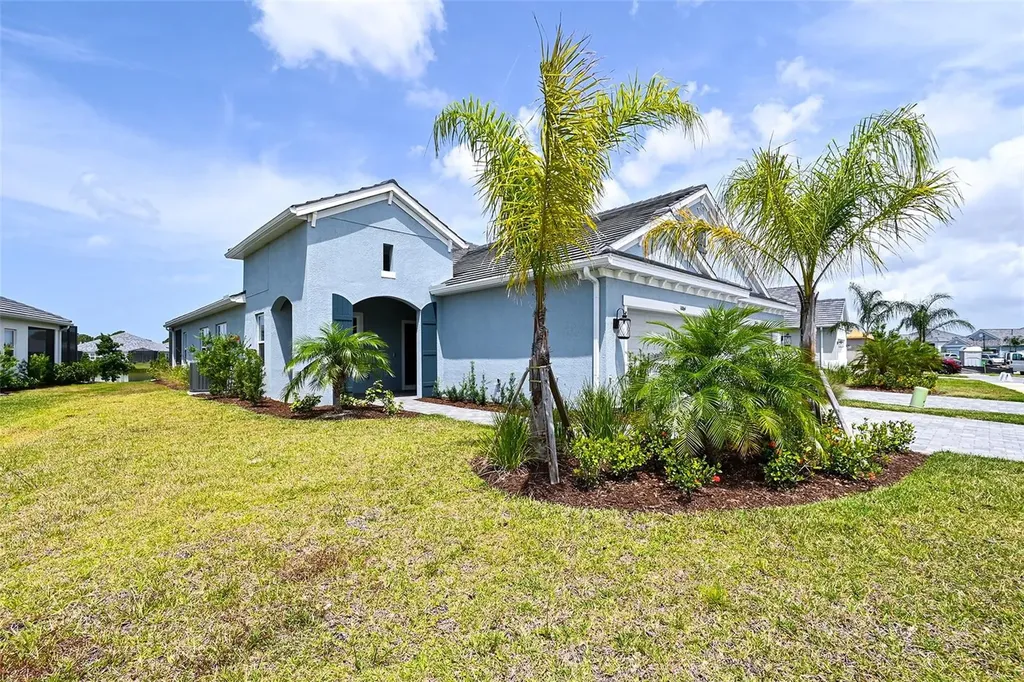 10064 Lake Wales Circle Sarasota FL 34241
