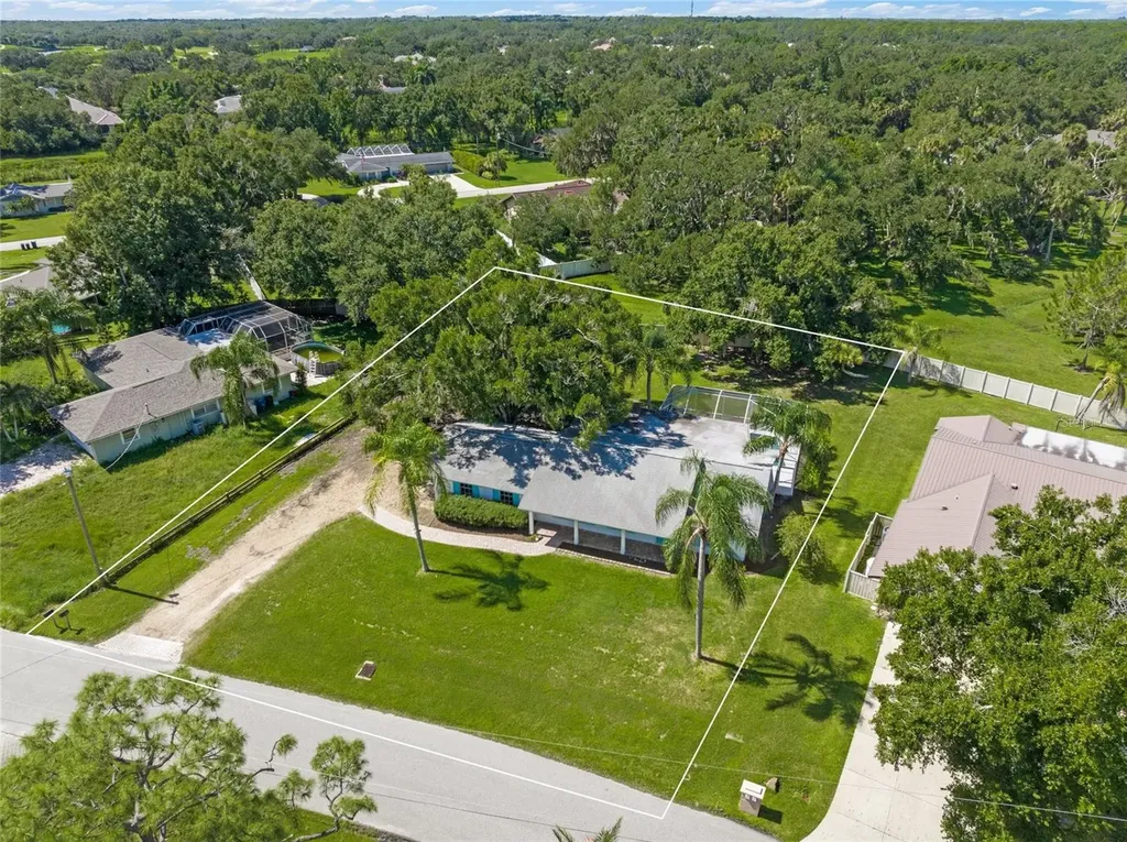 1966 Rolling Green Circle Sarasota FL 34240