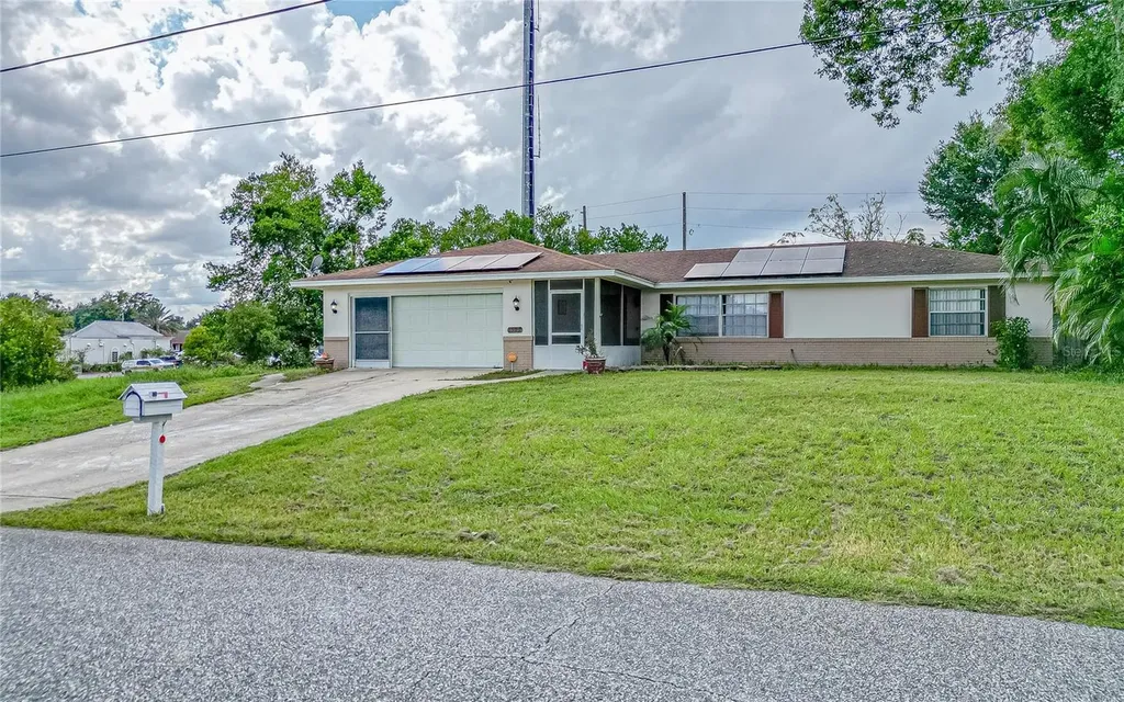 1522 Gainesville Drive Deltona FL 32725