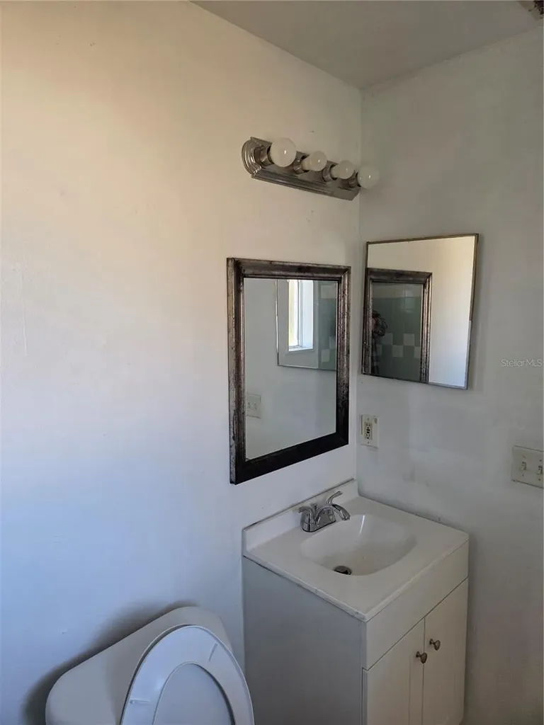 735 Toulon Drive Kissimmee FL 34759