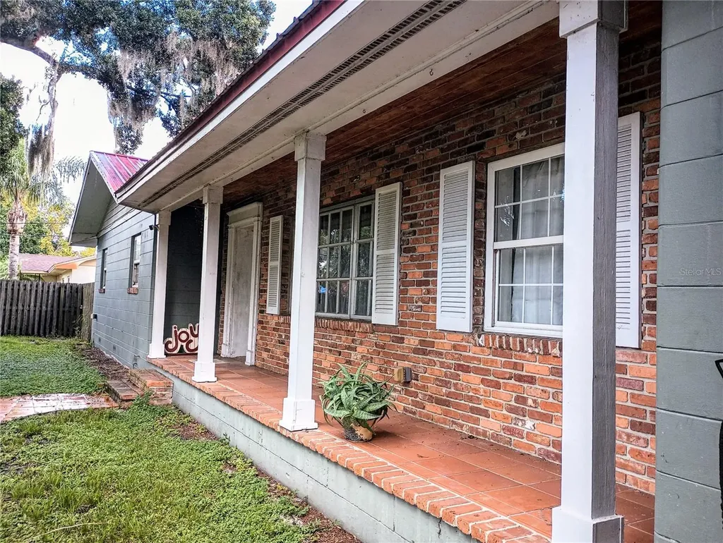 1036 Spirit Lake Road Winter Haven FL 33880