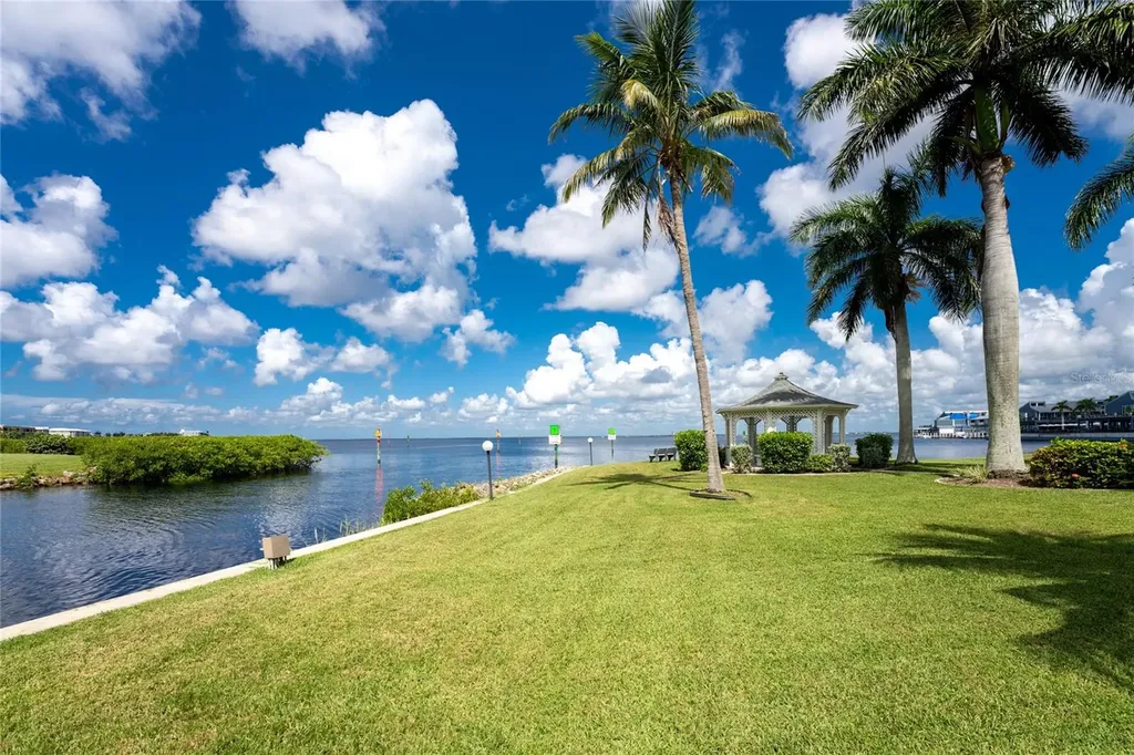 1250 W Marion Avenue Punta Gorda FL 33950