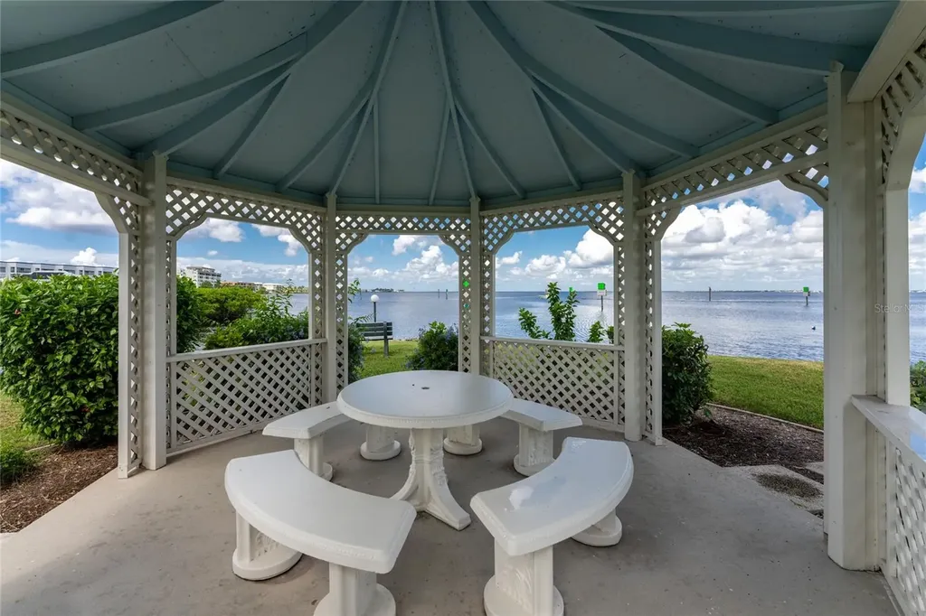 1250 W Marion Avenue Punta Gorda FL 33950
