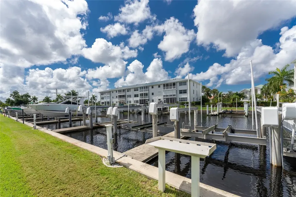 1250 W Marion Avenue Punta Gorda FL 33950