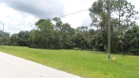16641 Acapulco Road Punta Gorda FL 33955