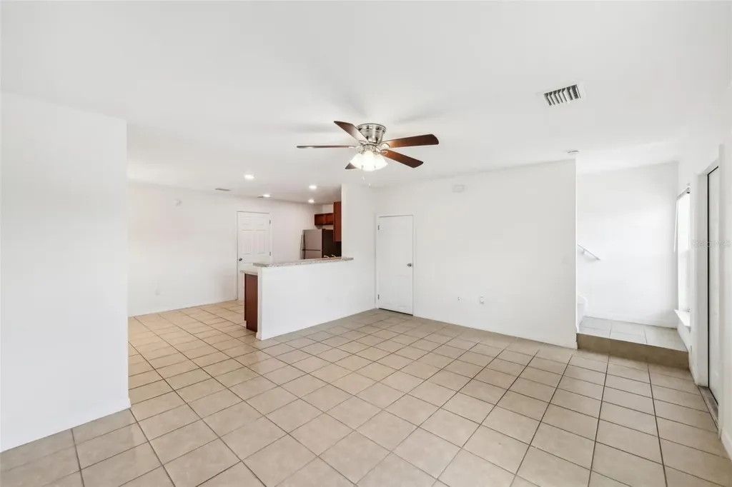 210 Majors Lane Kissimmee FL 34743