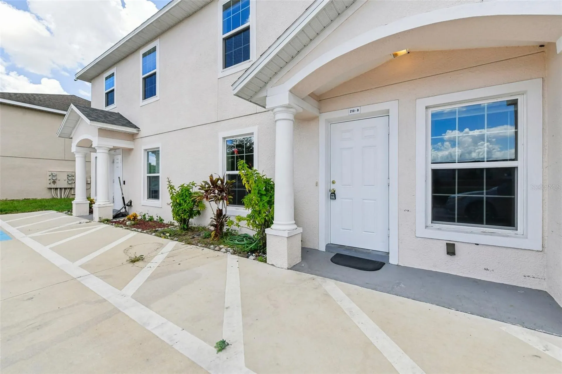 210 Majors Lane Kissimmee FL 34743