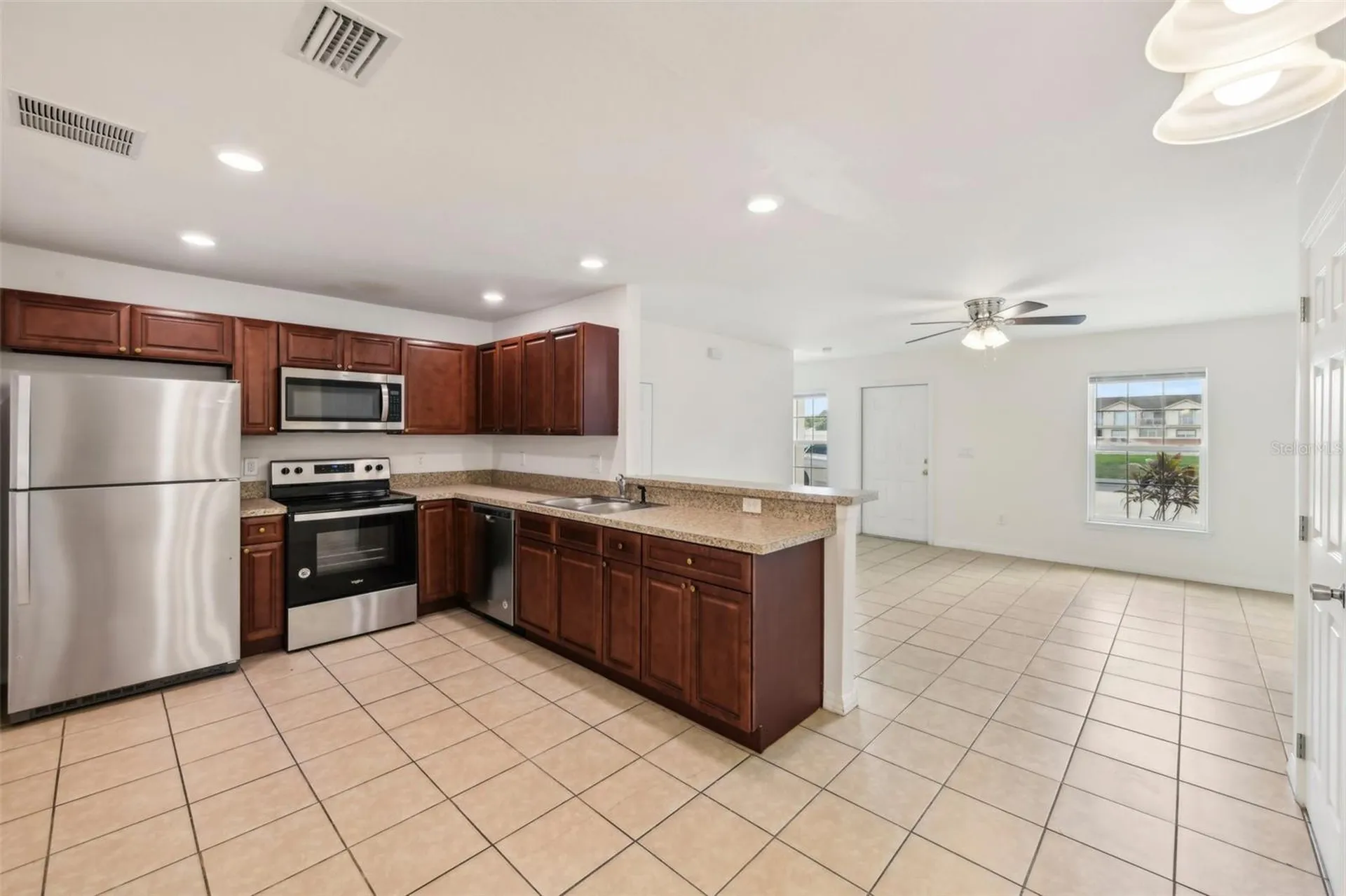 210 Majors Lane Kissimmee FL 34743
