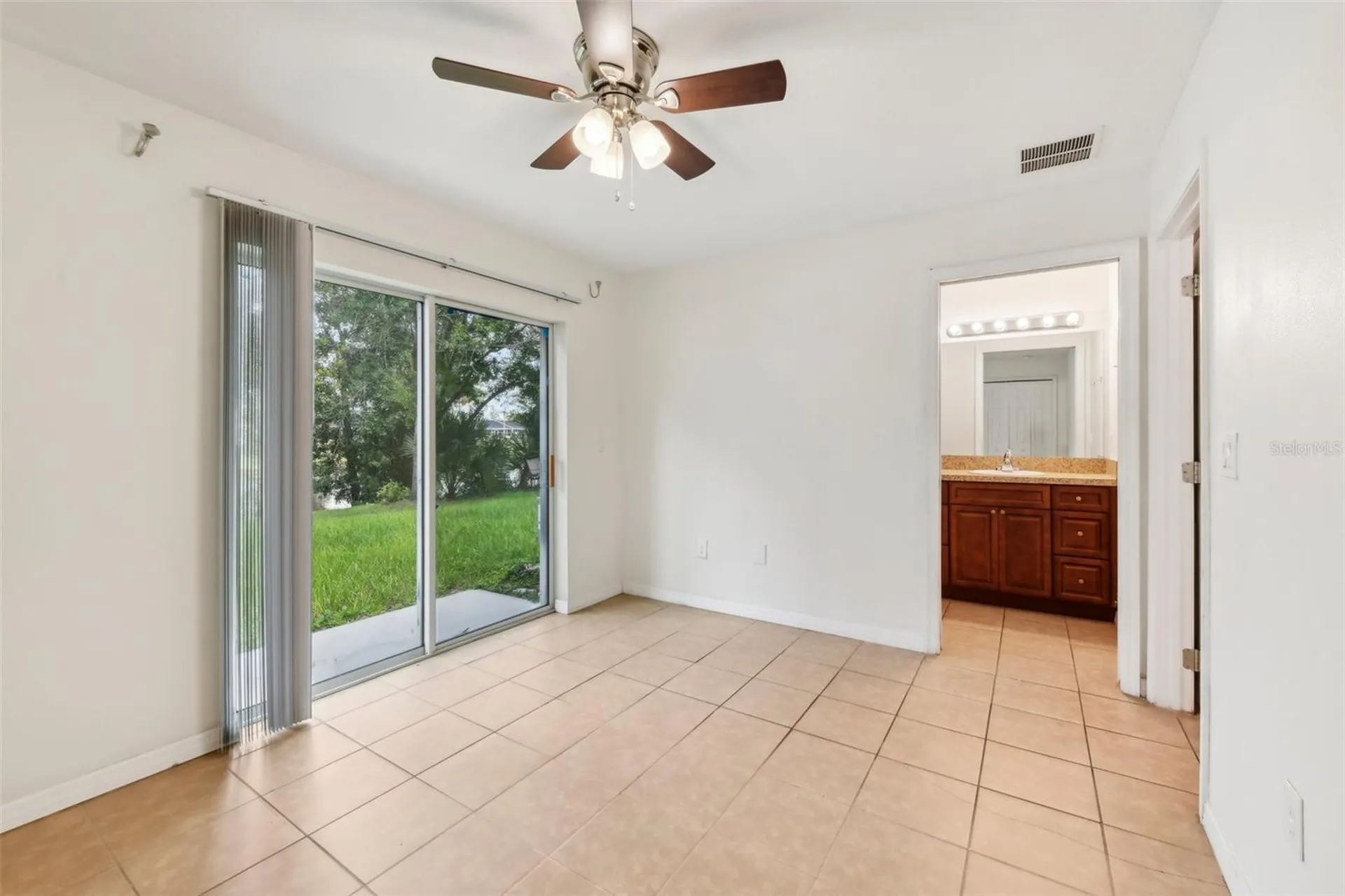 210 Majors Lane Kissimmee FL 34743