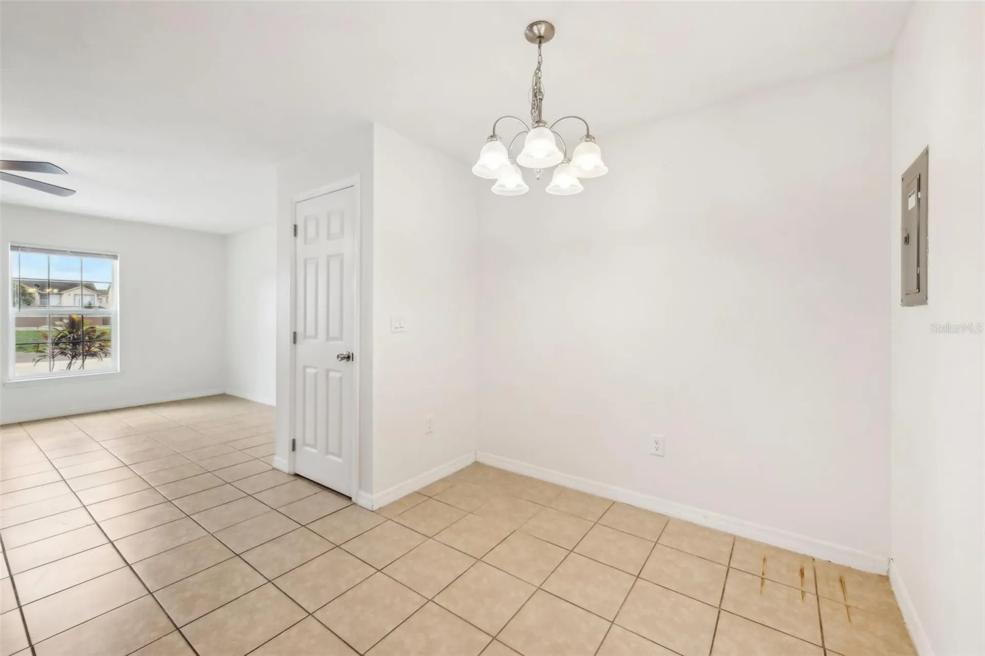 210 Majors Lane Kissimmee FL 34743