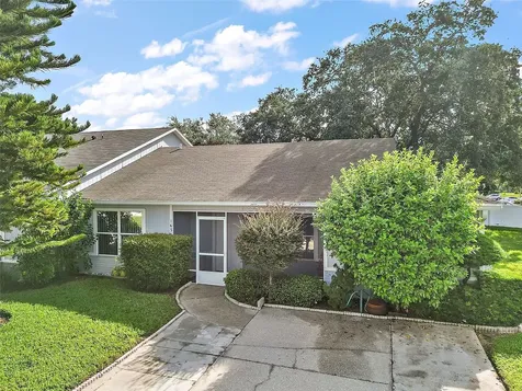 1636 Tropical Court Tavares FL 32778
