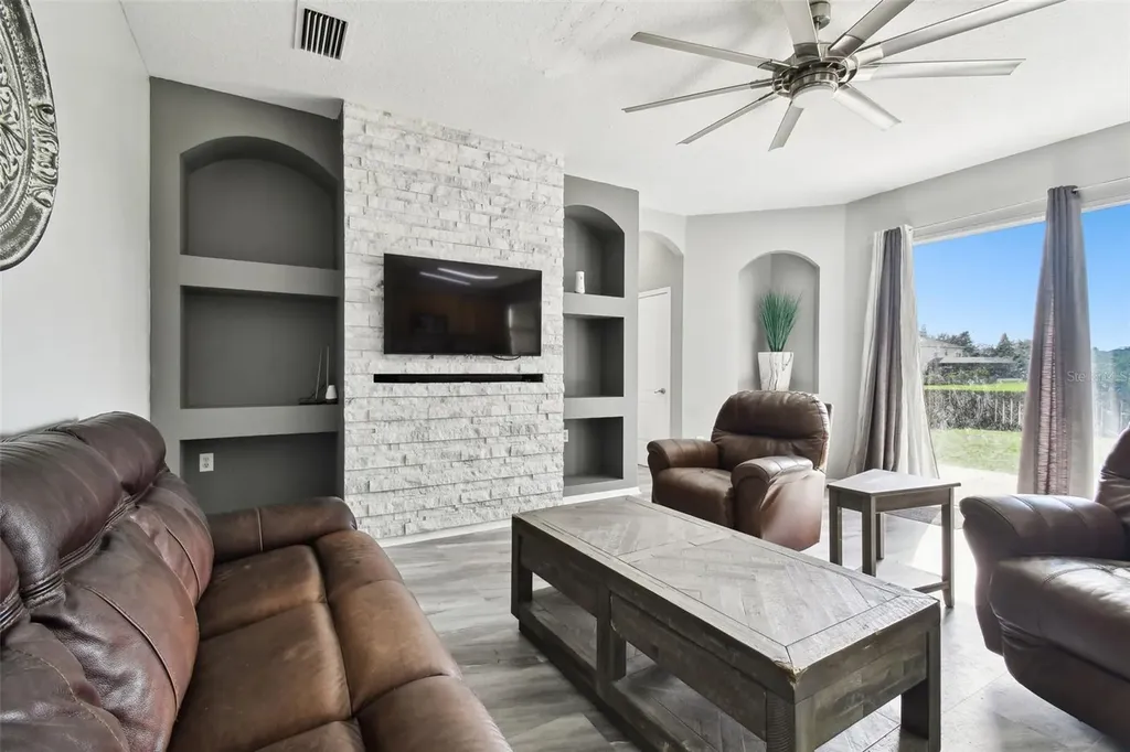 5707 Butterfield Street Riverview FL 33578