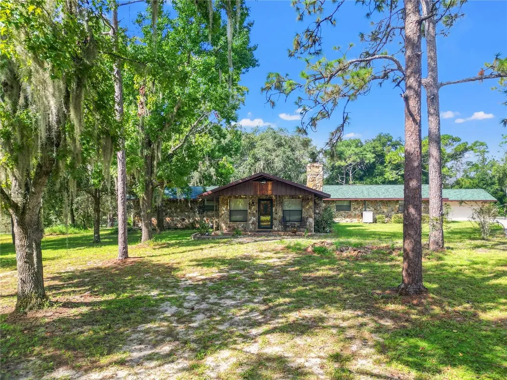 5191 Cyril Drive Dade City FL 33523