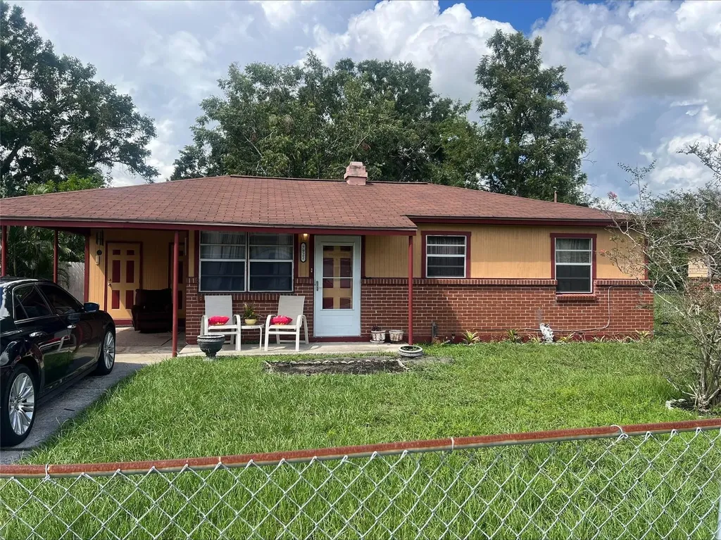 7922 Dahlia Avenue Tampa FL 33619