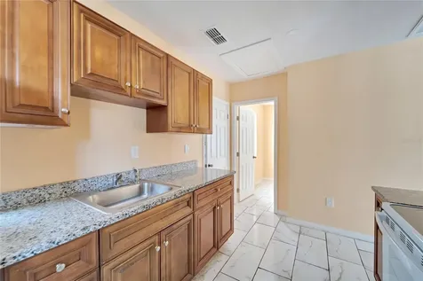 4625 Courtland Street Tampa FL 33610
