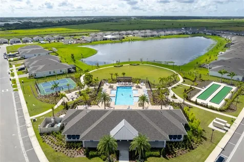 2723 Summer Retreat Lane Kissimmee FL 34744