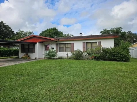 1007 N Palm Drive Plant City FL 33563