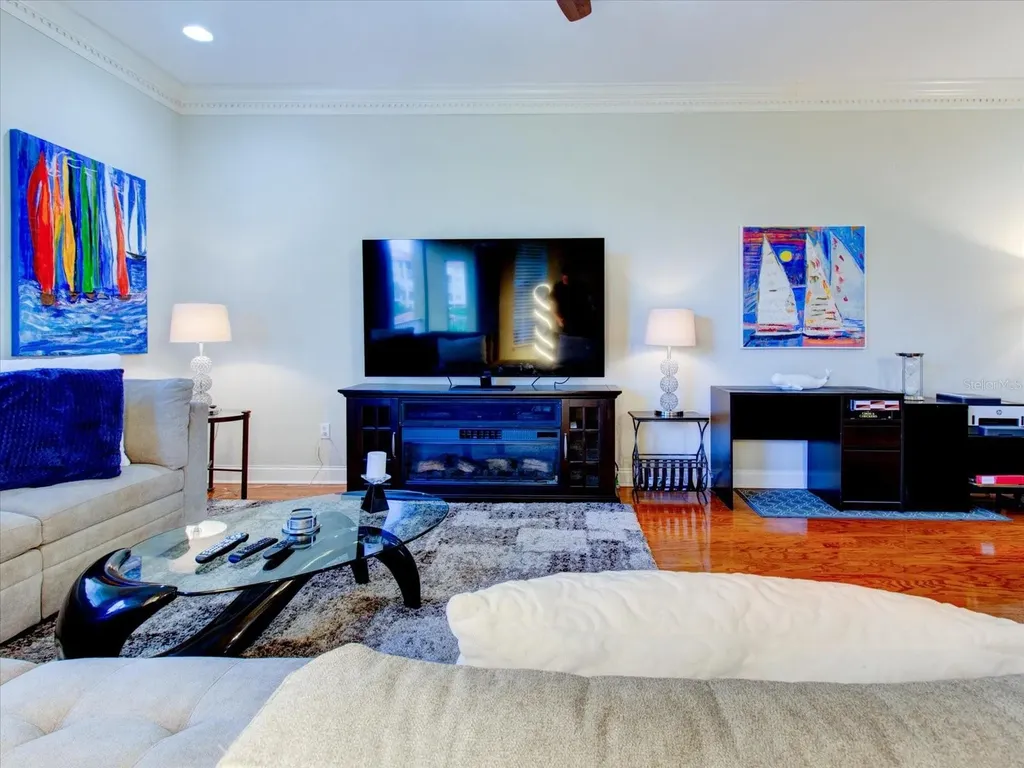 1513 Wharfside Drive Tarpon Springs FL 34689