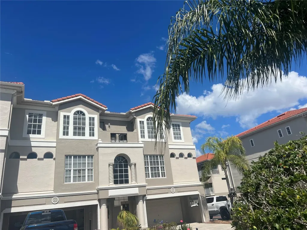 1513 Wharfside Drive Tarpon Springs FL 34689