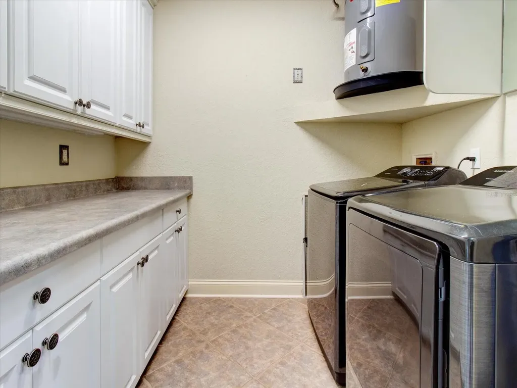 1513 Wharfside Drive Tarpon Springs FL 34689