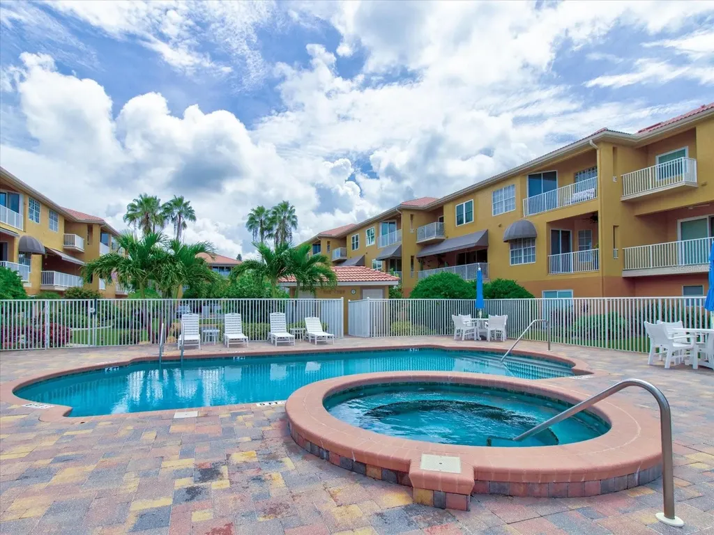 1513 Wharfside Drive Tarpon Springs FL 34689