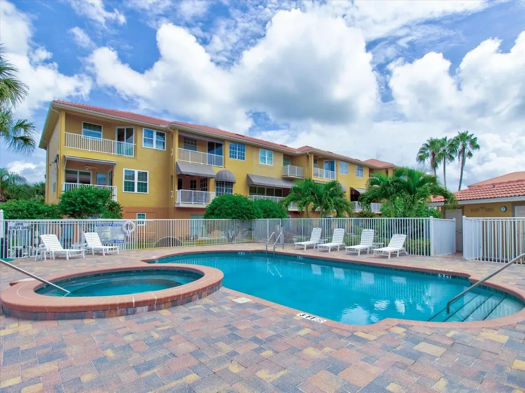 1513 Wharfside Drive Tarpon Springs FL 34689