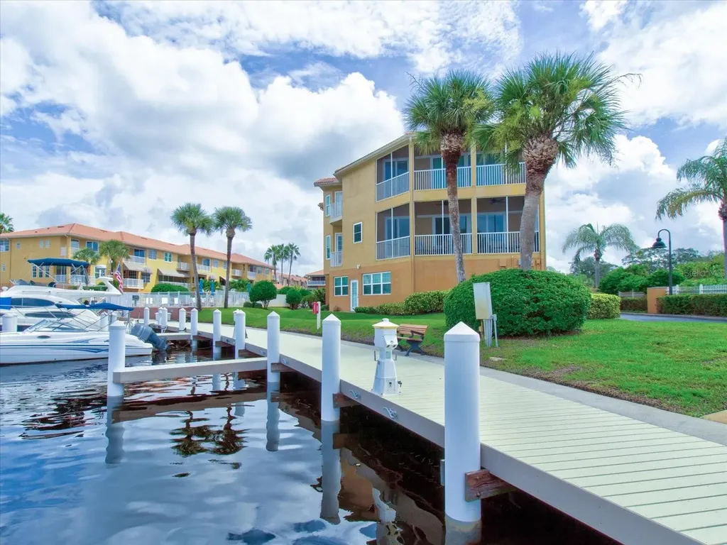 1513 Wharfside Drive Tarpon Springs FL 34689