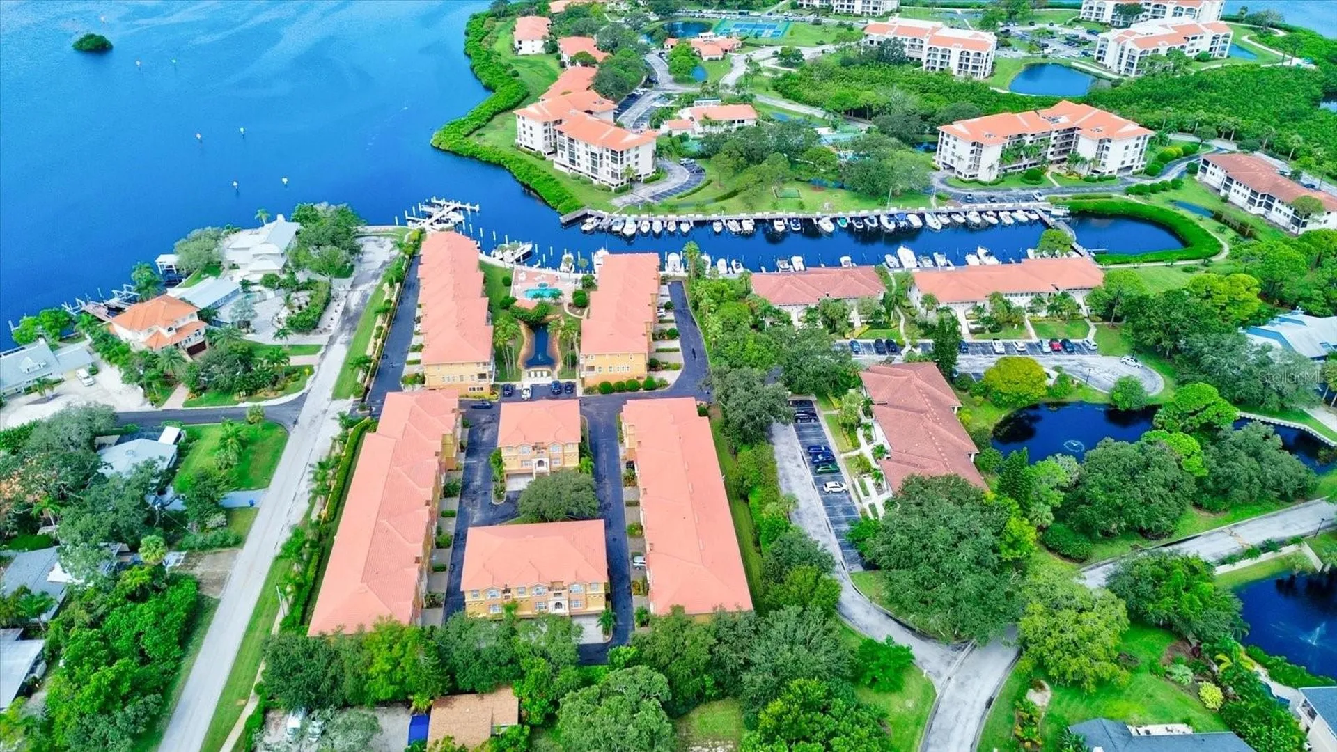 1513 Wharfside Drive Tarpon Springs FL 34689