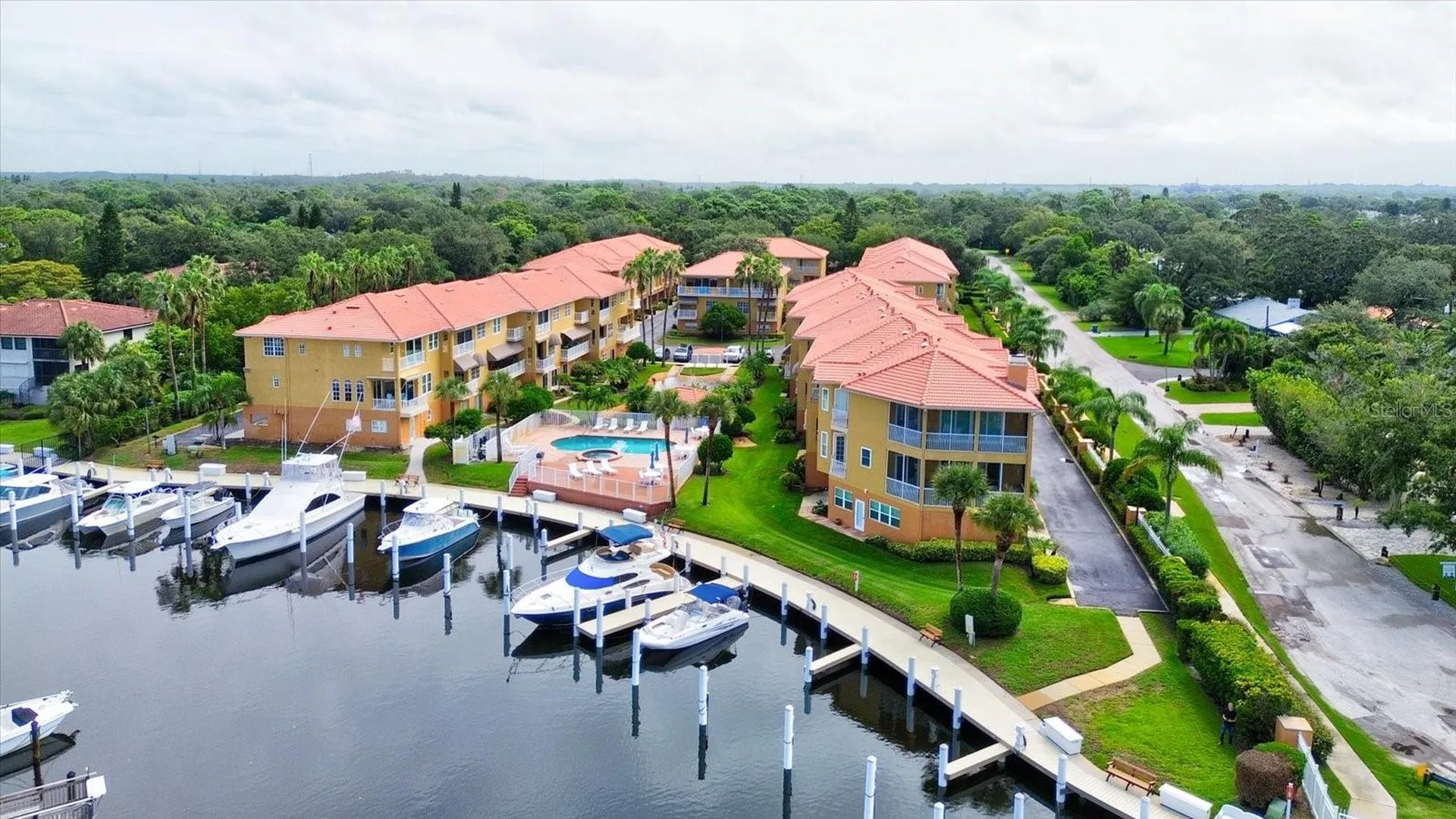 1513 Wharfside Drive Tarpon Springs FL 34689