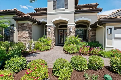 2155 Scarlet Oaks Street Clearwater FL 33759