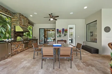 2155 Scarlet Oaks Street Clearwater FL 33759
