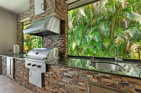 2155 Scarlet Oaks Street Clearwater FL 33759