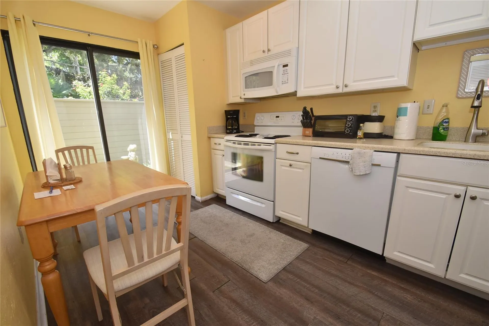 1516 Pelican Cove Road Sarasota FL 34231