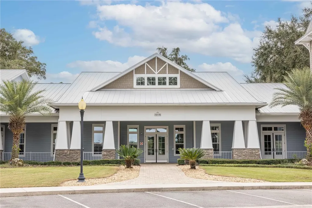 10611 Grand Oaks Boulevard Oxford FL 34484