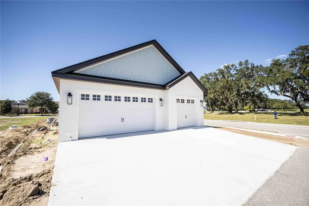 10611 Grand Oaks Boulevard Oxford FL 34484